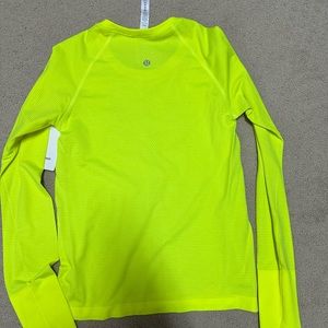 NWT LULULEMON Swiftly Tech Long Sleeve Shirt 2.0 Race HIYE Highlight Yellow Sz 6